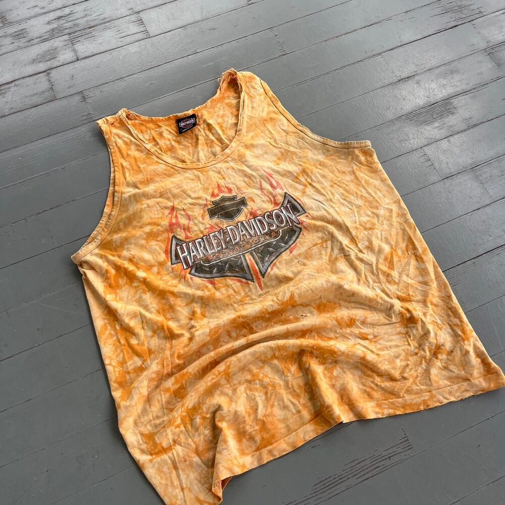 Vintage Harley Davidson biker flames streetwear y2k graphic tank top tee shirt